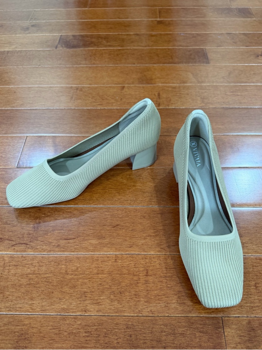 NWOB Vivaia Brownish Beige Slip On Melody Pro Square Toe Chunky Heels 41 (9.5)